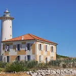 Apartamento Cozy With Outdoor Pool-beahost Bibione