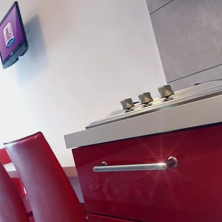 Cozy With Outdoor Pool-beahost Апартаменти